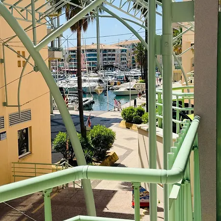 Port - Lumineux - Parking - Terrasse