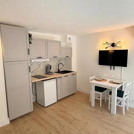 Apartamento Port - Lumineux - Parking - Terrasse - Climatisation Fréjus