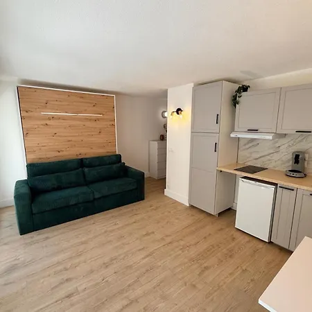 Port - Lumineux - Parking - Terrasse Apartman *